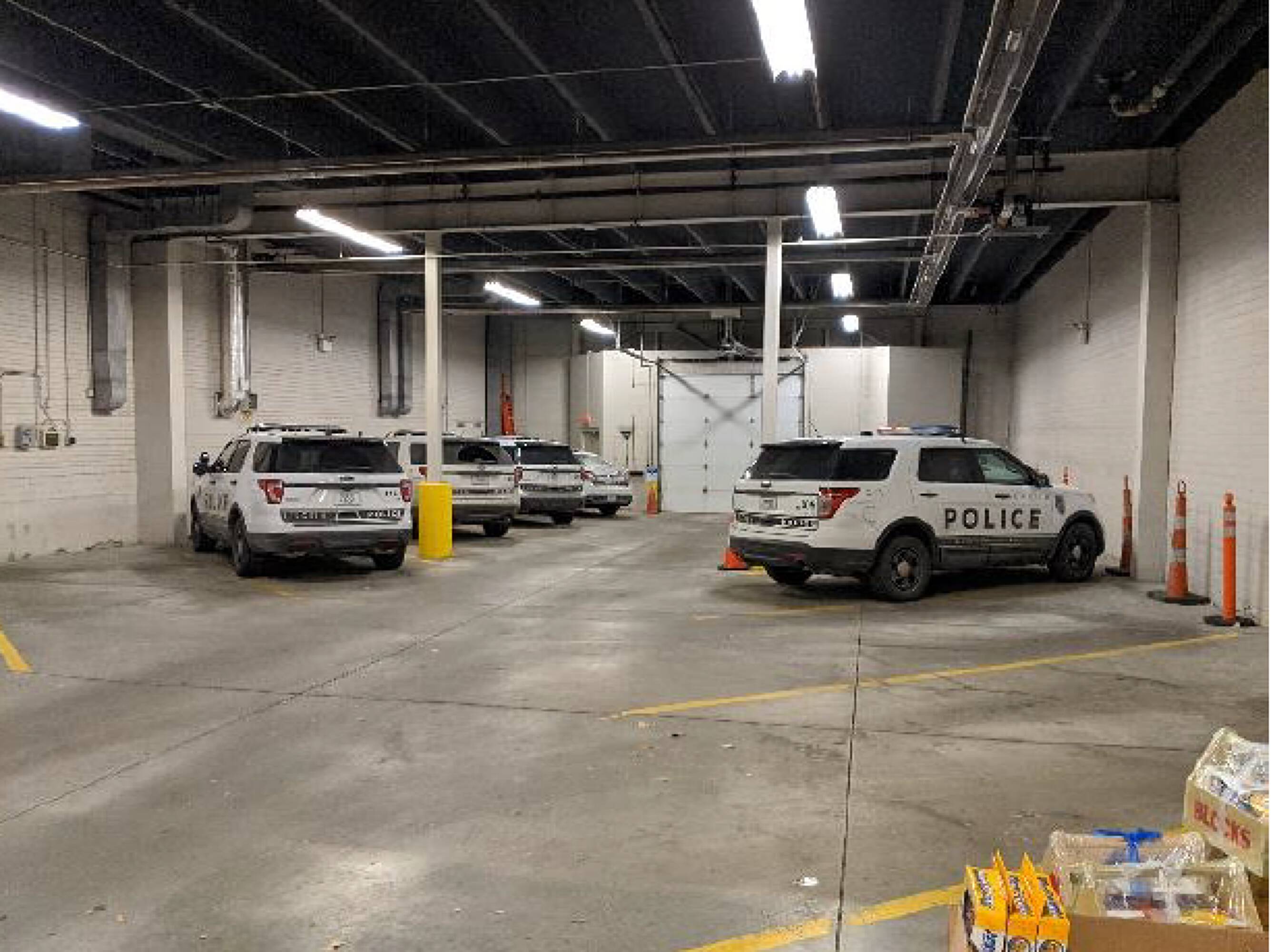 1384097