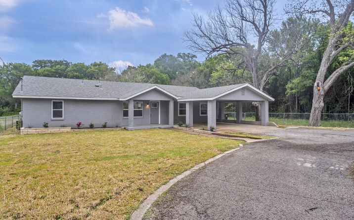 Pictures of Office, Special Purpose property located at 601 Spring St, Round Rock, TX 78664 for lease - image #1