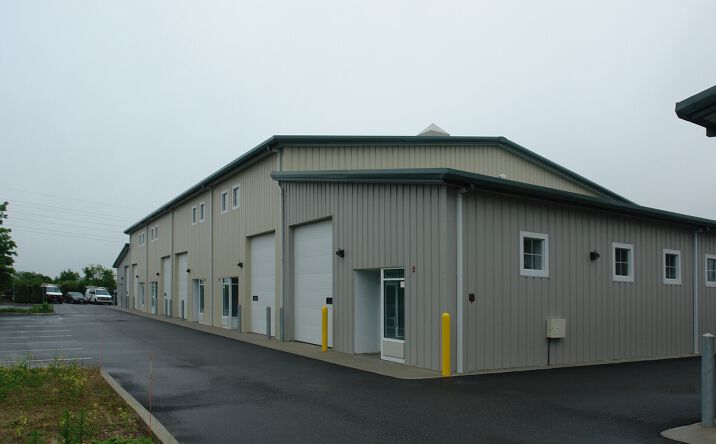 Pictures of Retail, Industrial property located at 1 Leecon Ct, Southampton, NY 11968 for lease - image #1