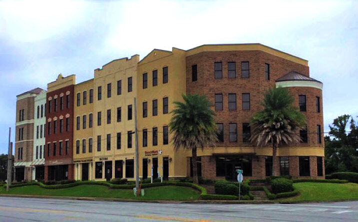 Pictures of Office property located at 1200 Fountain Park Cir, Brunswick, GA 31520 for lease - image #1