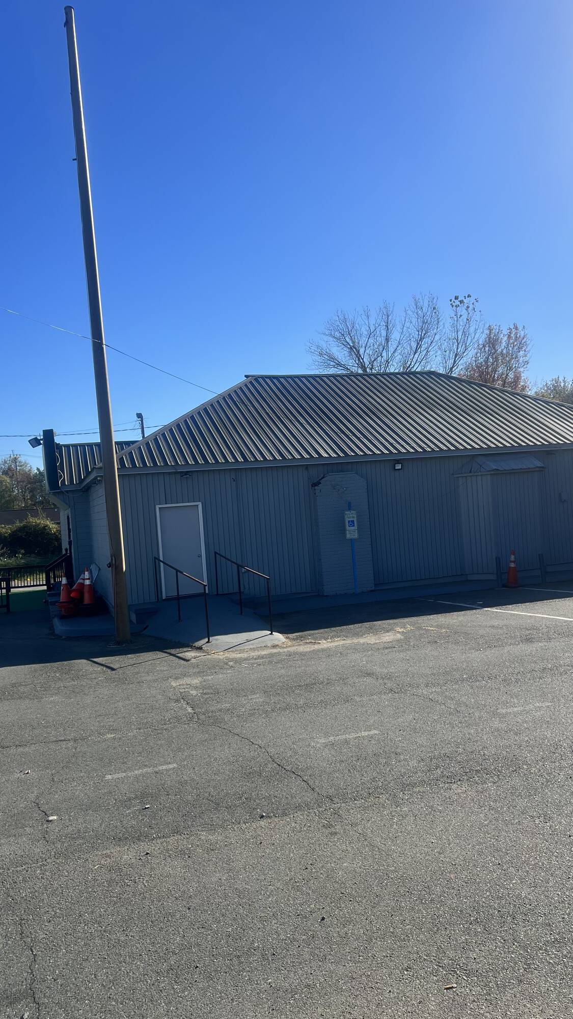 6711 Freedom Dr, Charlotte, NC 28214