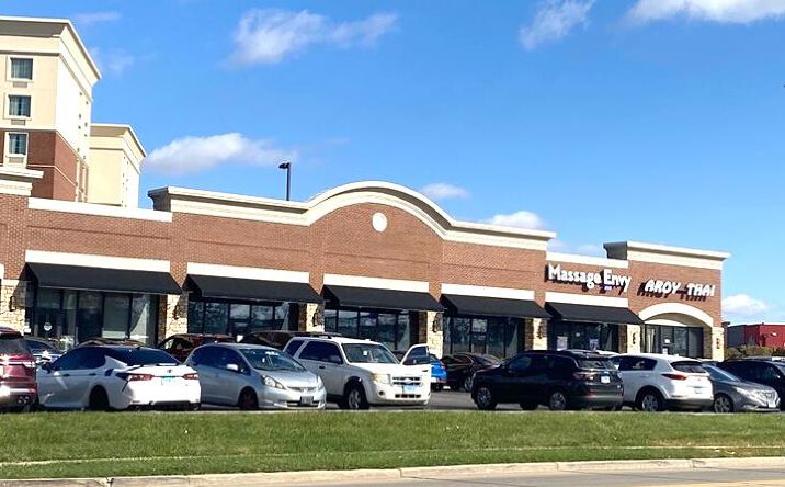 Pictures of Retail property located at 1140 Central Park Dr, O'Fallon, IL 62269 for lease - image #1