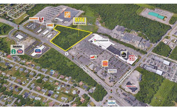 Pictures of Land property located at 721 G.A.R. Highway, Somerset, MA 02726 for lease - image #1