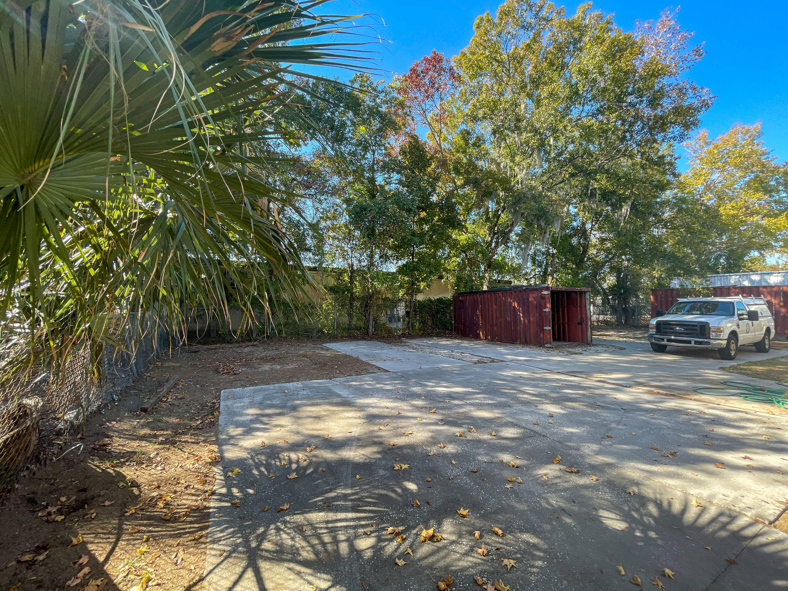 1955 Belgrade Ave, Charleston, SC 29407