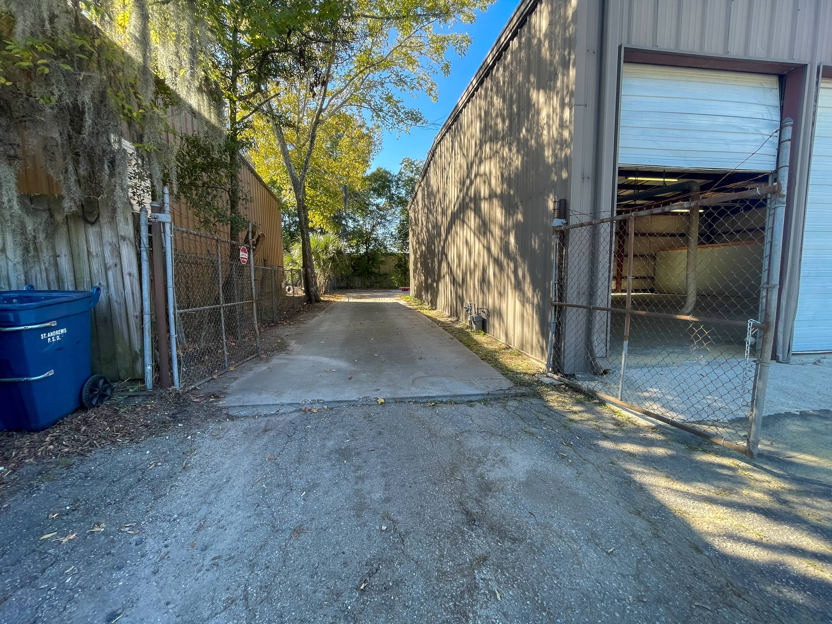 1955 Belgrade Ave, Charleston, SC 29407