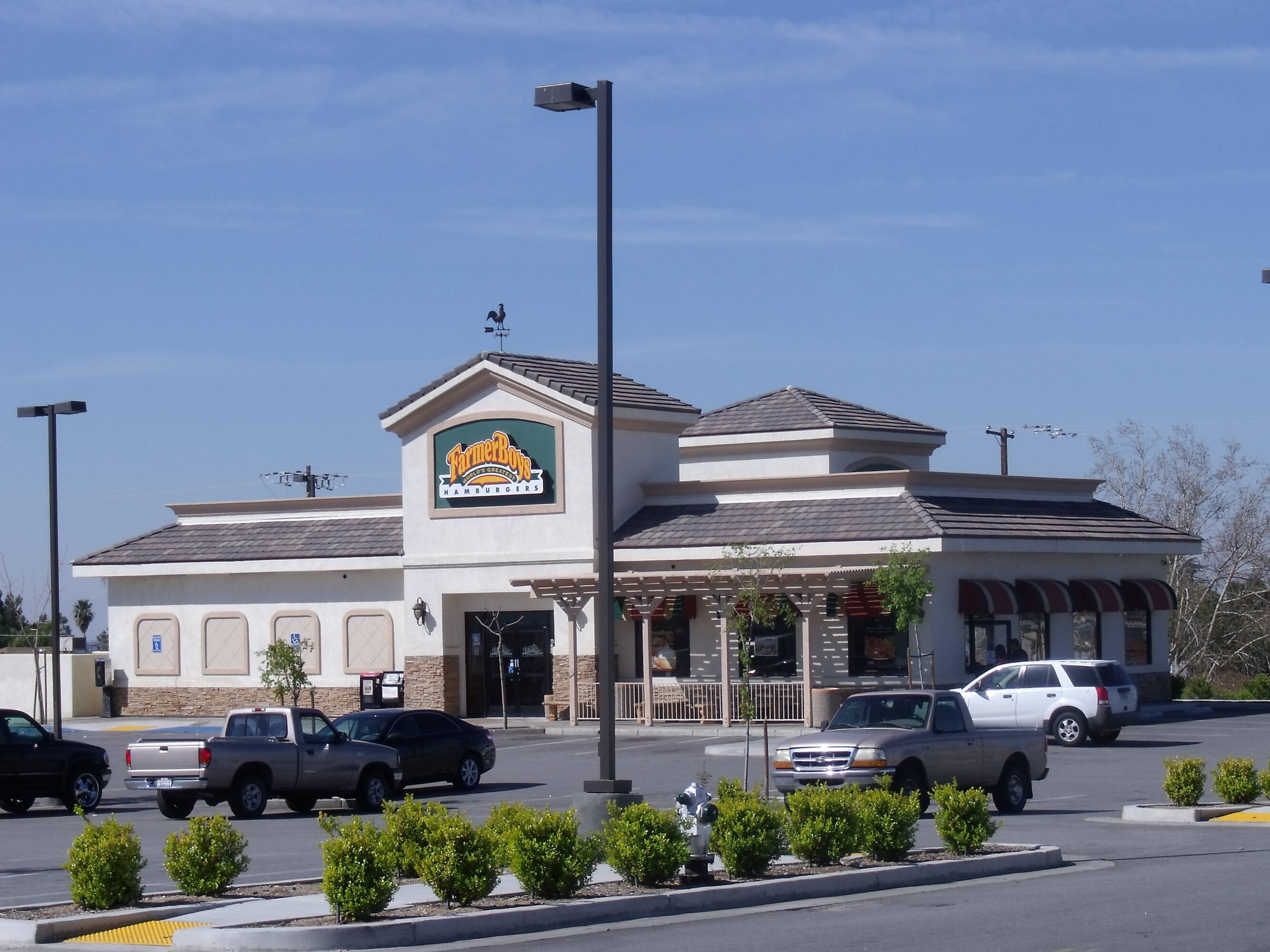 2617 Haley St, Bakersfield, CA 93305