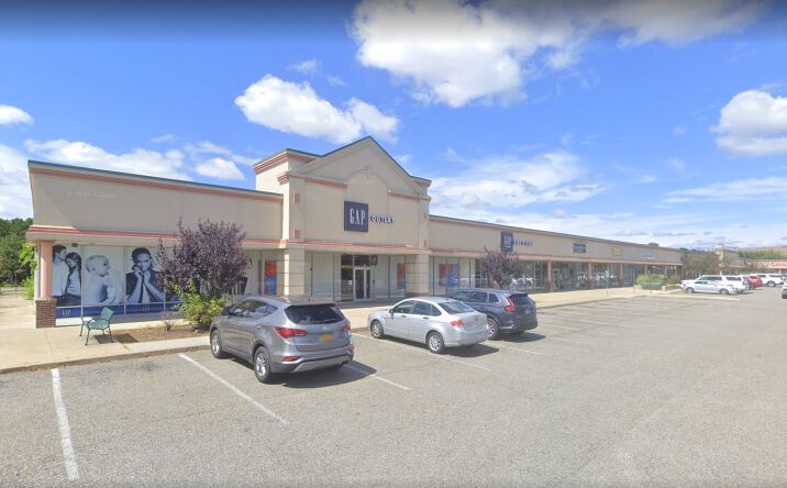 Pictures of Retail property located at 10 Farber Dr, Bellport, NY 11713 for lease - image #1