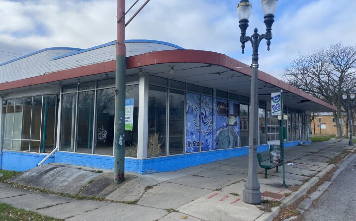 Pictures of Retail property located at 2116 E Michigan Ave, Lansing, MI 48912 for lease - image #1
