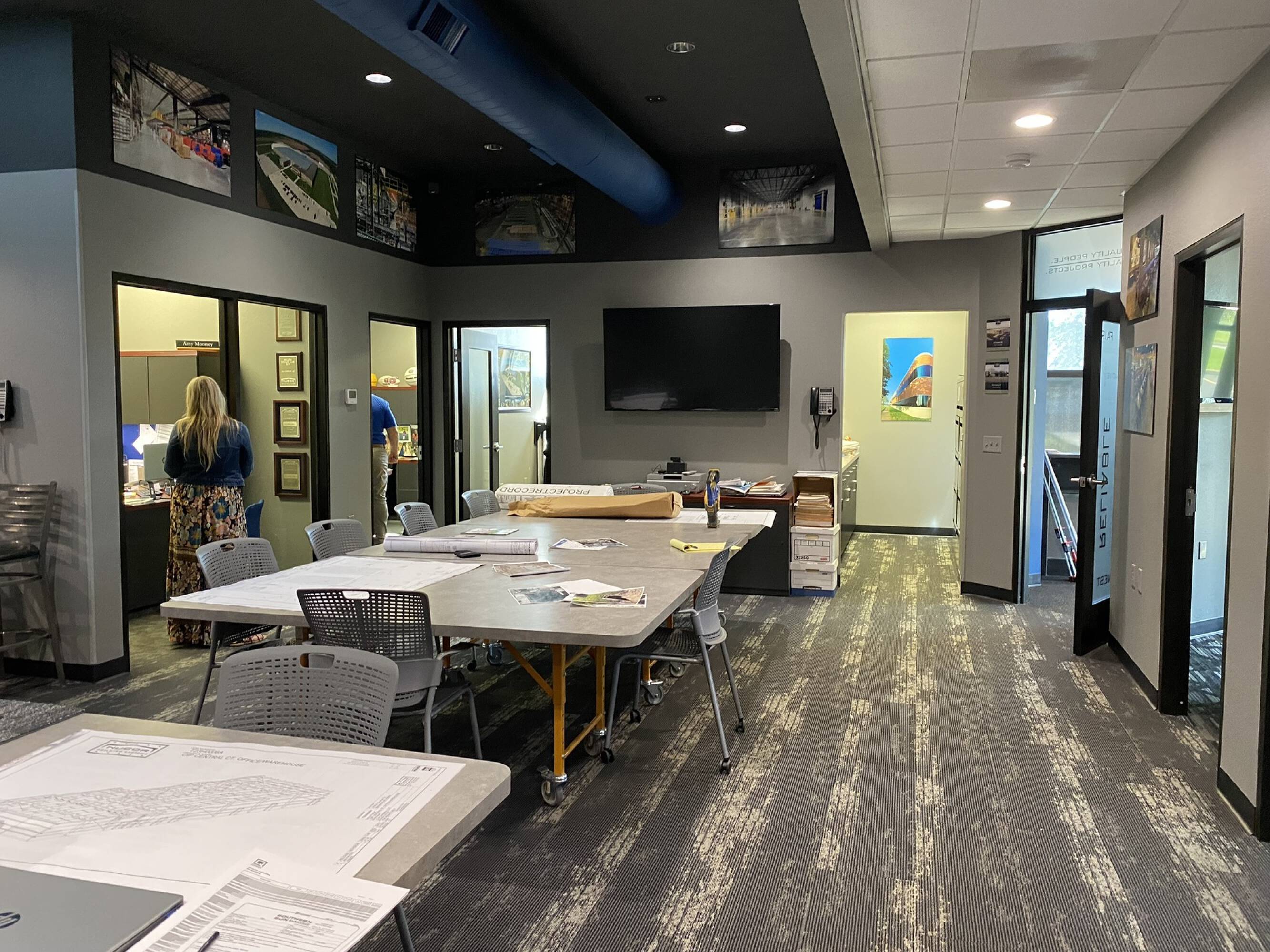 1313 N Nias Ave, Springfield, MO 65802