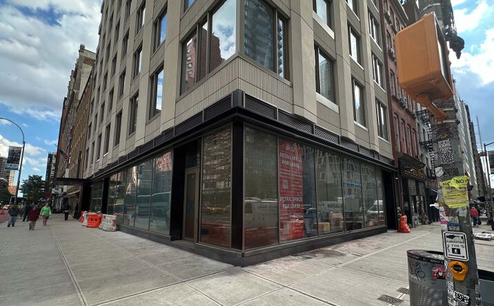 Pictures of Retail property located at 299 3rd Ave, New York, NY 10010 for lease - image #1