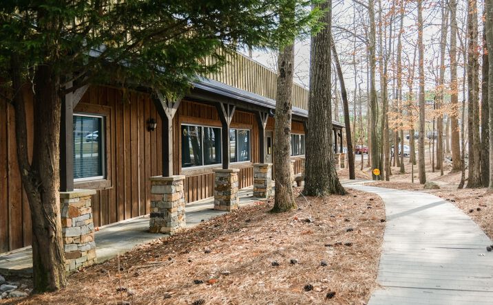 Pictures of Office property located at 2081 Columbiana Rd, Vestavia Hills, AL 35216 for lease - image #1