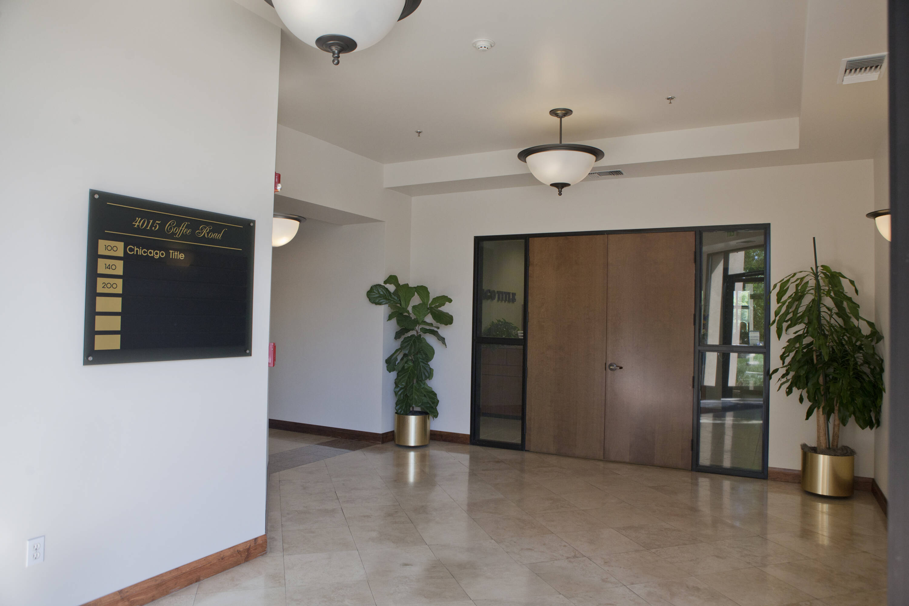 4015 Coffee Rd, Bakersfield, CA 93308