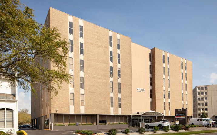 Pictures of Office property located at 433 Metairie Rd, Metairie, LA 70005 for lease - image #1