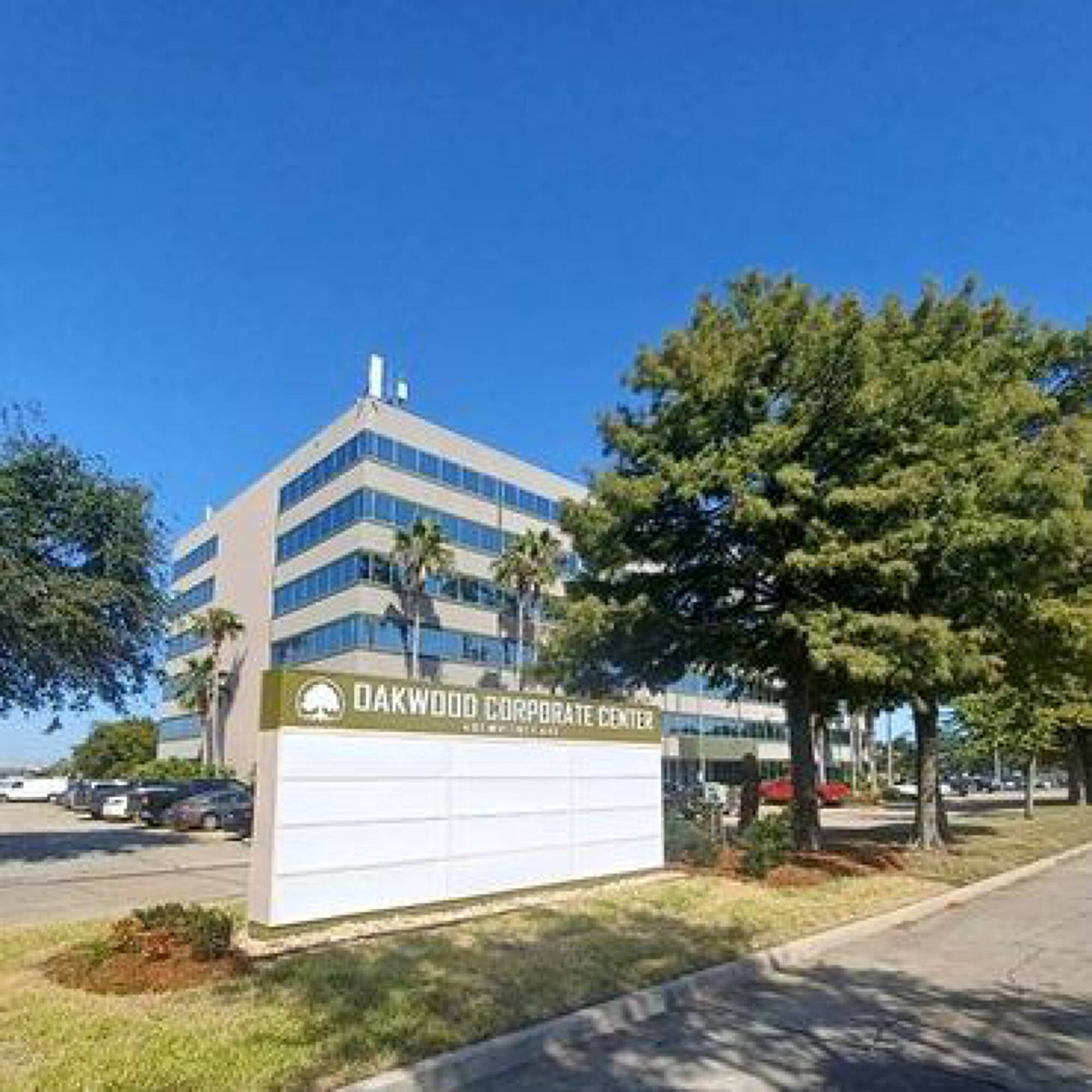 401 Whitney Ave., Gretna, LA 70056