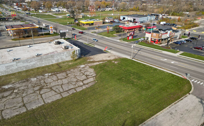 Pictures of Land property located at 3109 Belvidere Rd, Park City, IL 60085 for lease - image #1