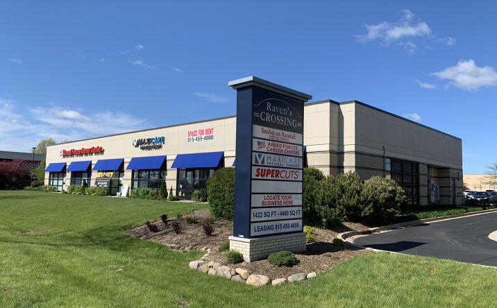 Pictures of Retail property located at 2148-2168 Randall Rd, Carpentersville, IL 60110 for lease - image #1