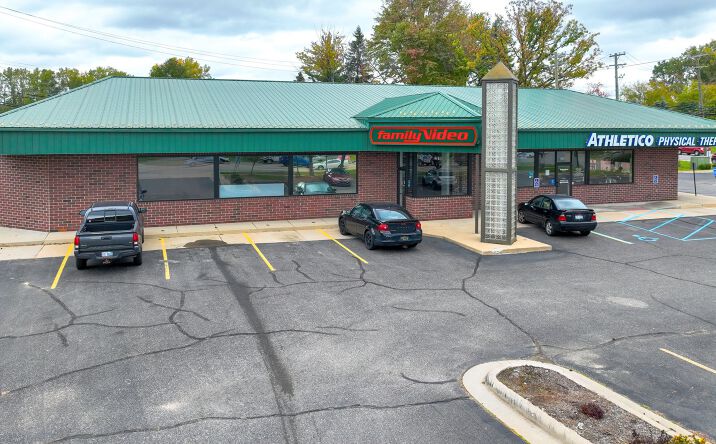 Pictures of Retail property located at 22606-22610 Northline Rd, Taylor, MI 48180 for lease - image #1