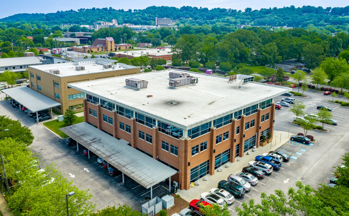 Pictures of Office property located at 251 N Lyerly St, Chattanooga, TN 37404 for lease - image #1