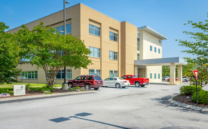 Pictures of Office property located at 281 N Lyerly St, Chattanooga, TN 37404 for lease - image #1