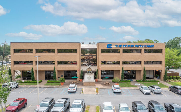 Pictures of Office property located at 2701 Johnston St, Lafayette, LA 70503 for lease - image #1