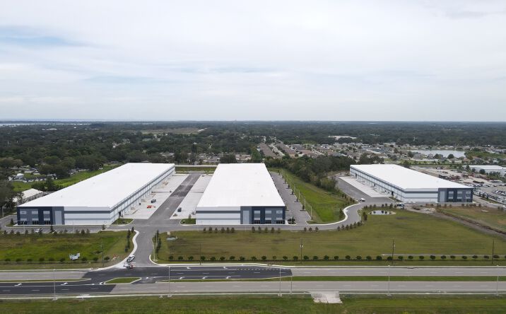 Pictures of Industrial property located at 920 17th St E, Bradenton, FL 34208 for lease - image #1