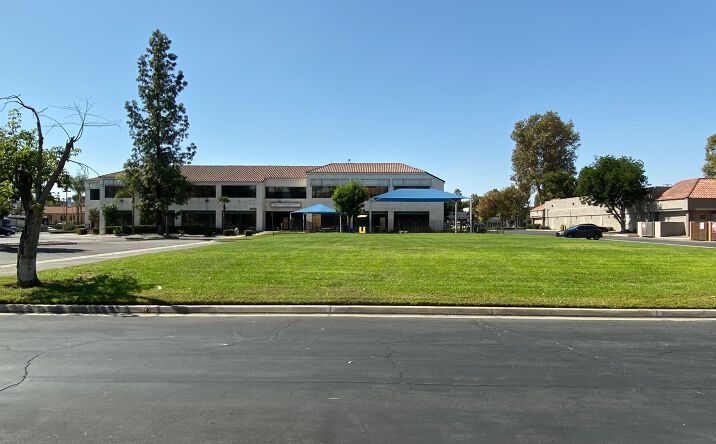 Pictures of Office property located at 1020 E Washington St, Colton, CA 92324 for lease - image #1