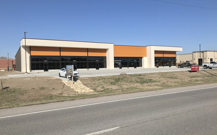 Pictures of Industrial property located at 3221 N Ridge Rd, Wichita, KS 67205 for sales - image #1