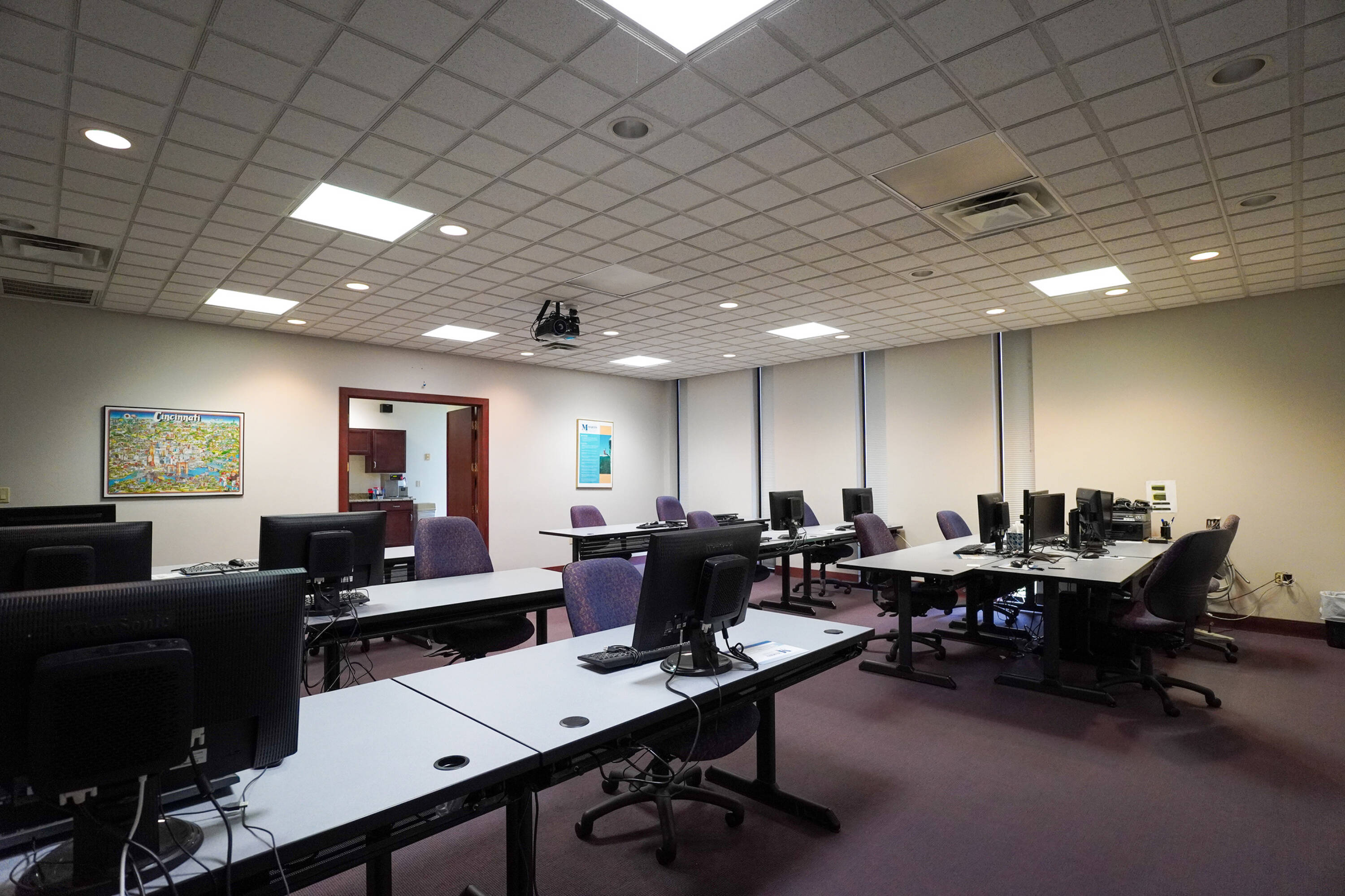 10385 SPARTAN DR Cincinnati OH 45215-1220 APN: 06110050009200 | Crexi.com