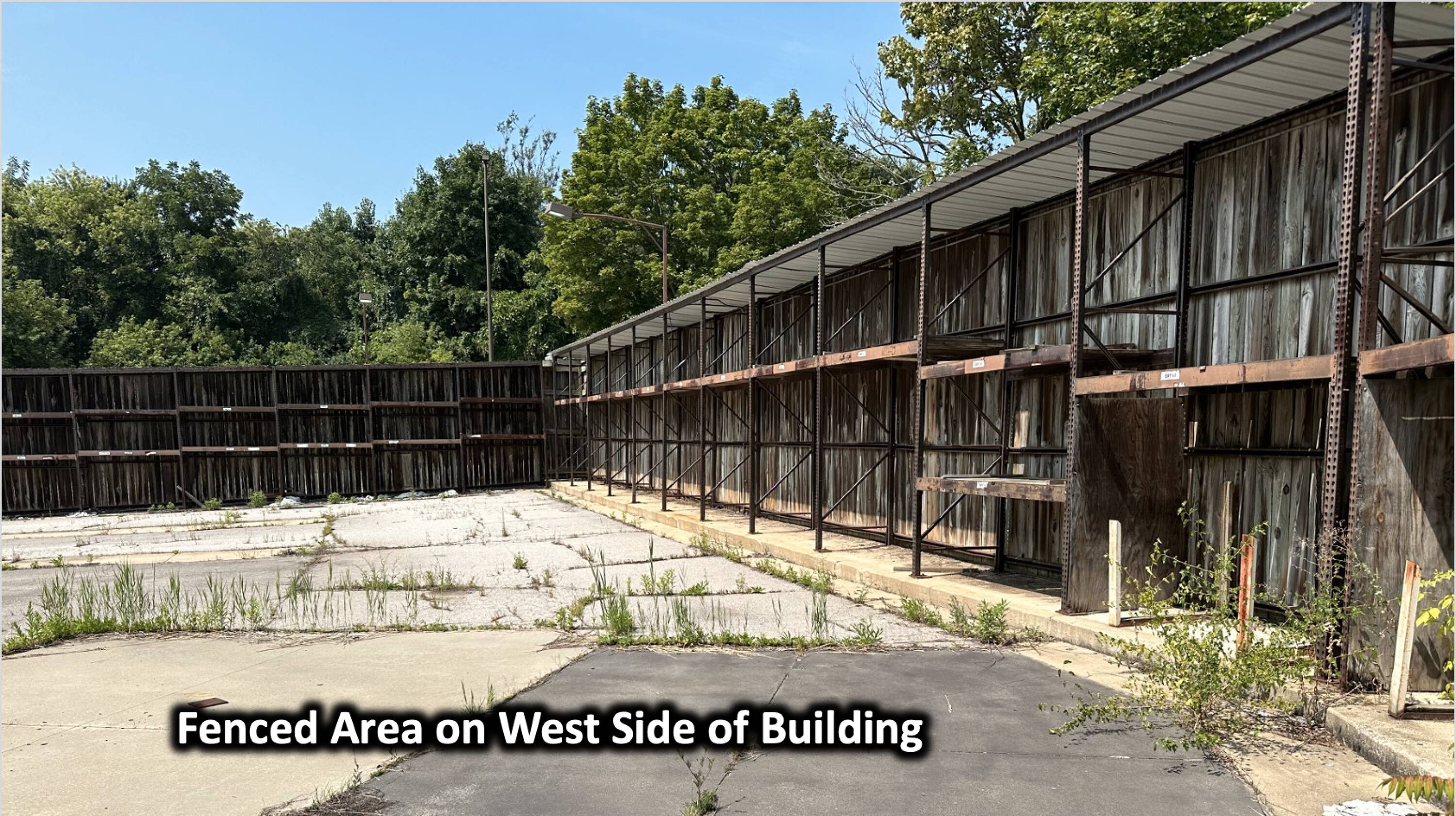 902 Erskine Plz, South Bend, IN 46614