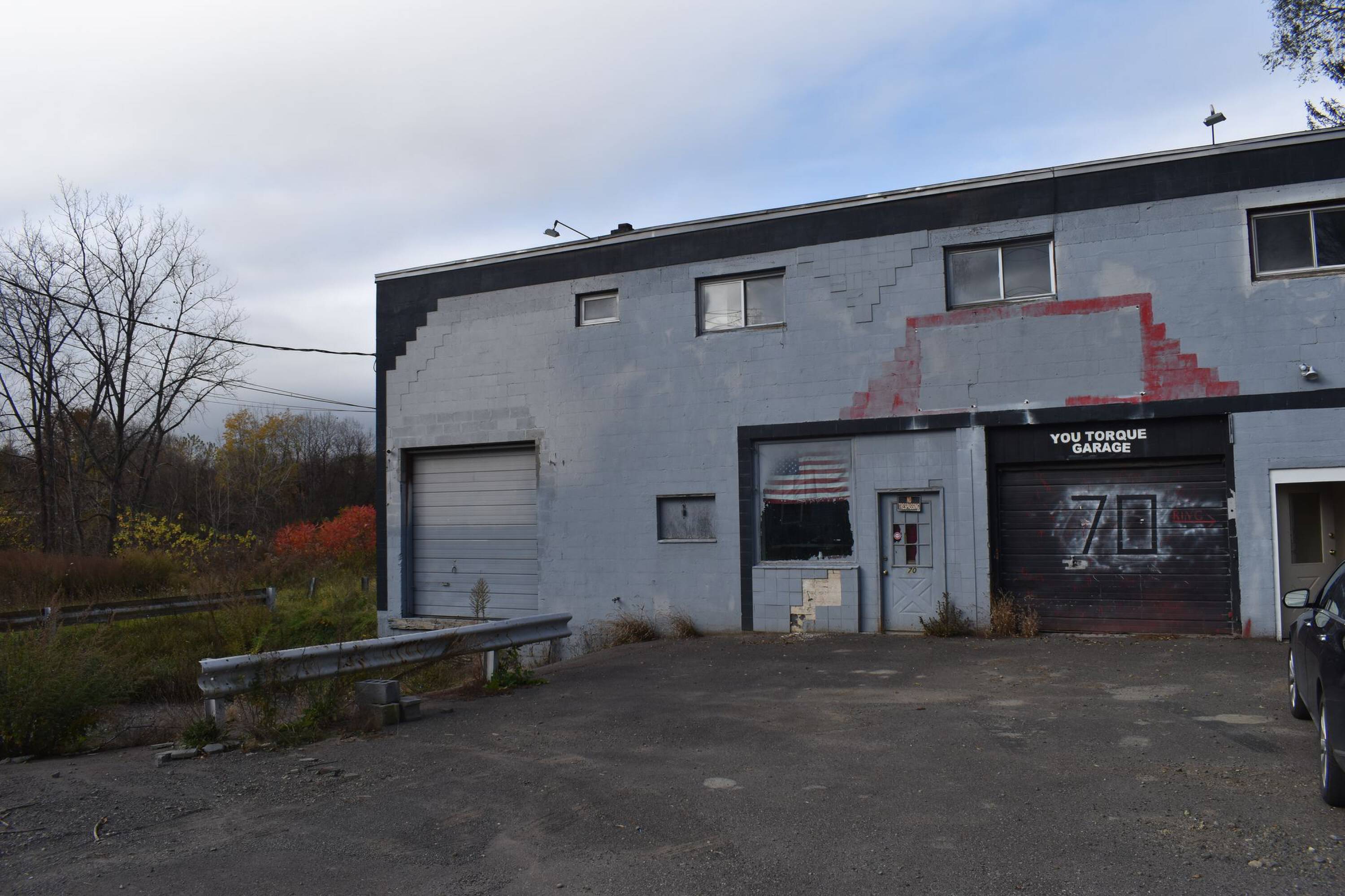 70 Kinney Rd, Endicott, NY 13760