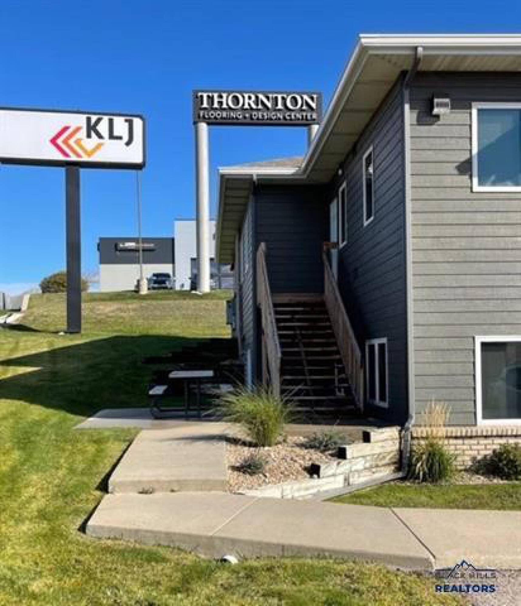 330 Knollwood Dr, Rapid City, SD 57701