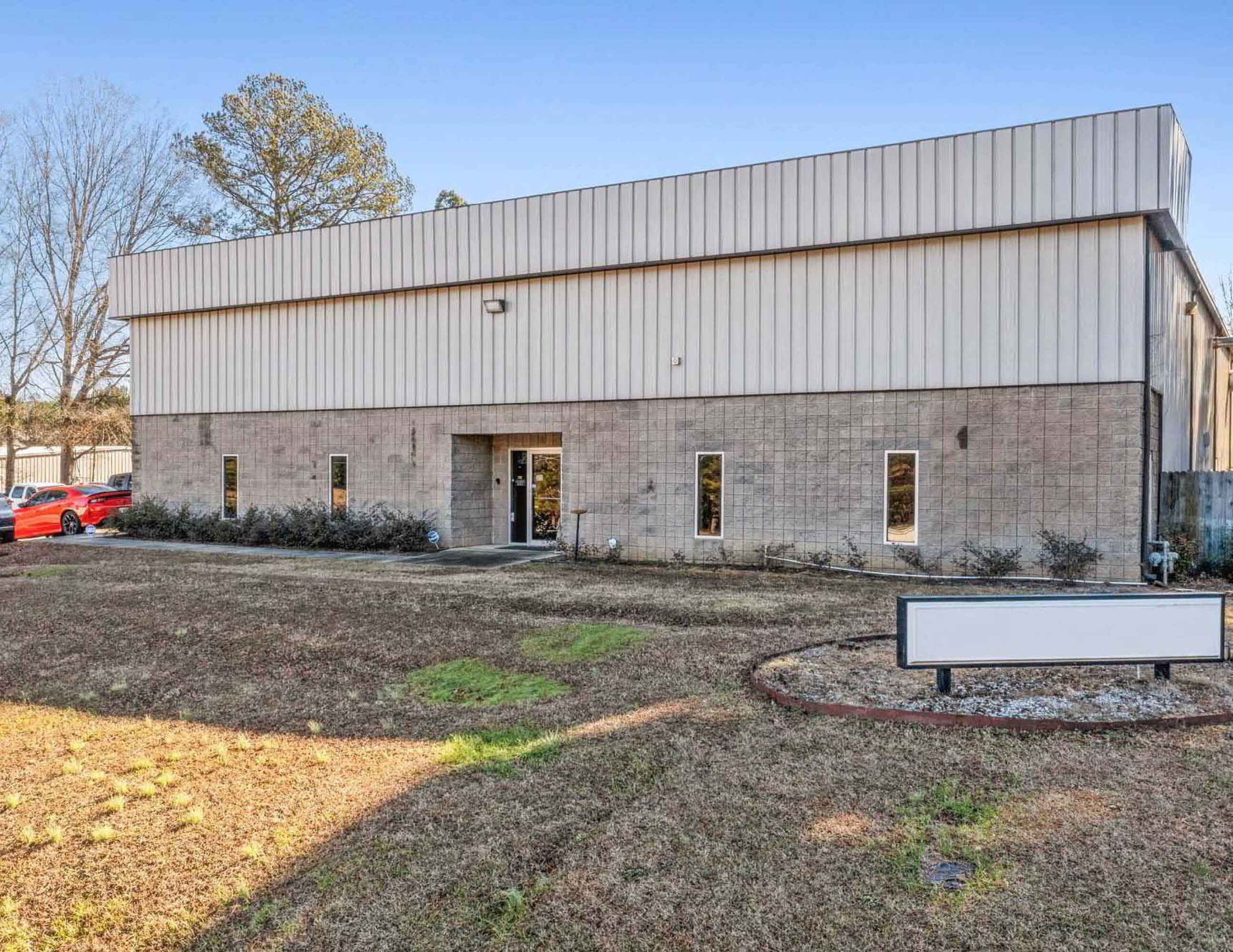 9663 Jackson Trail Rd, Hoschton, GA 30548