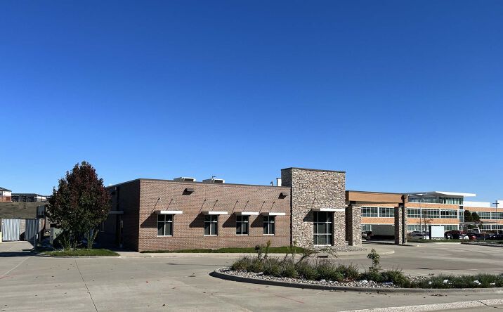 Pictures of Office property located at 5865 Sunnybrook Dr, Sioux City, IA 51106 for lease - image #1