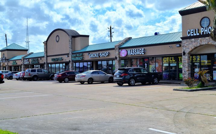Pictures of Retail property located at 2260 FM 1092 Rd, Missouri City, TX 77459 for lease - image #1