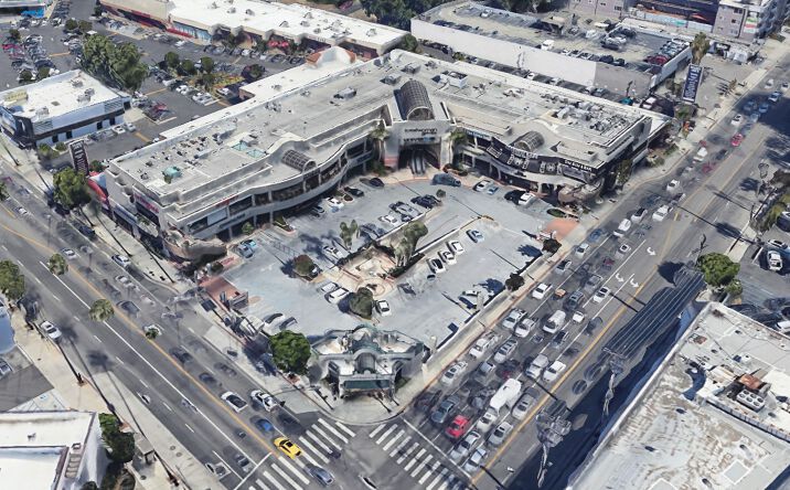 Pictures of Retail, Restaurant property located at 12050 Ventura Blvd, Los Angeles, CA 91604 for lease - image #1