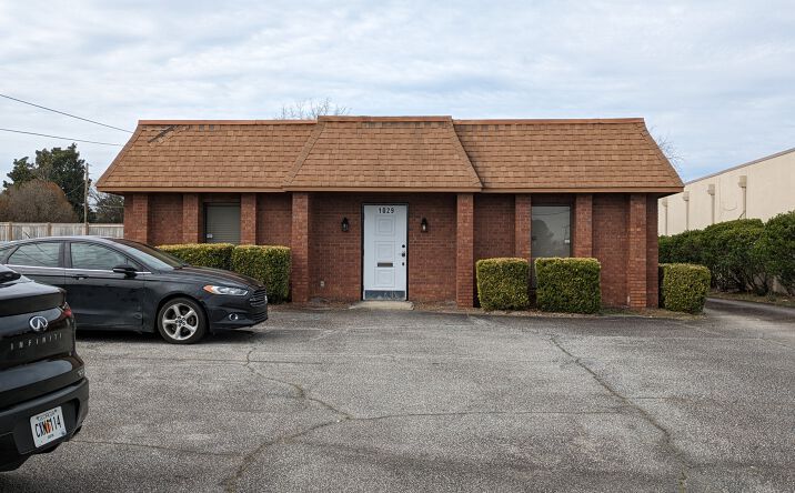 Pictures of Office property located at 1029 N Houston Rd, Warner Robins, GA 31093 for lease - image #1
