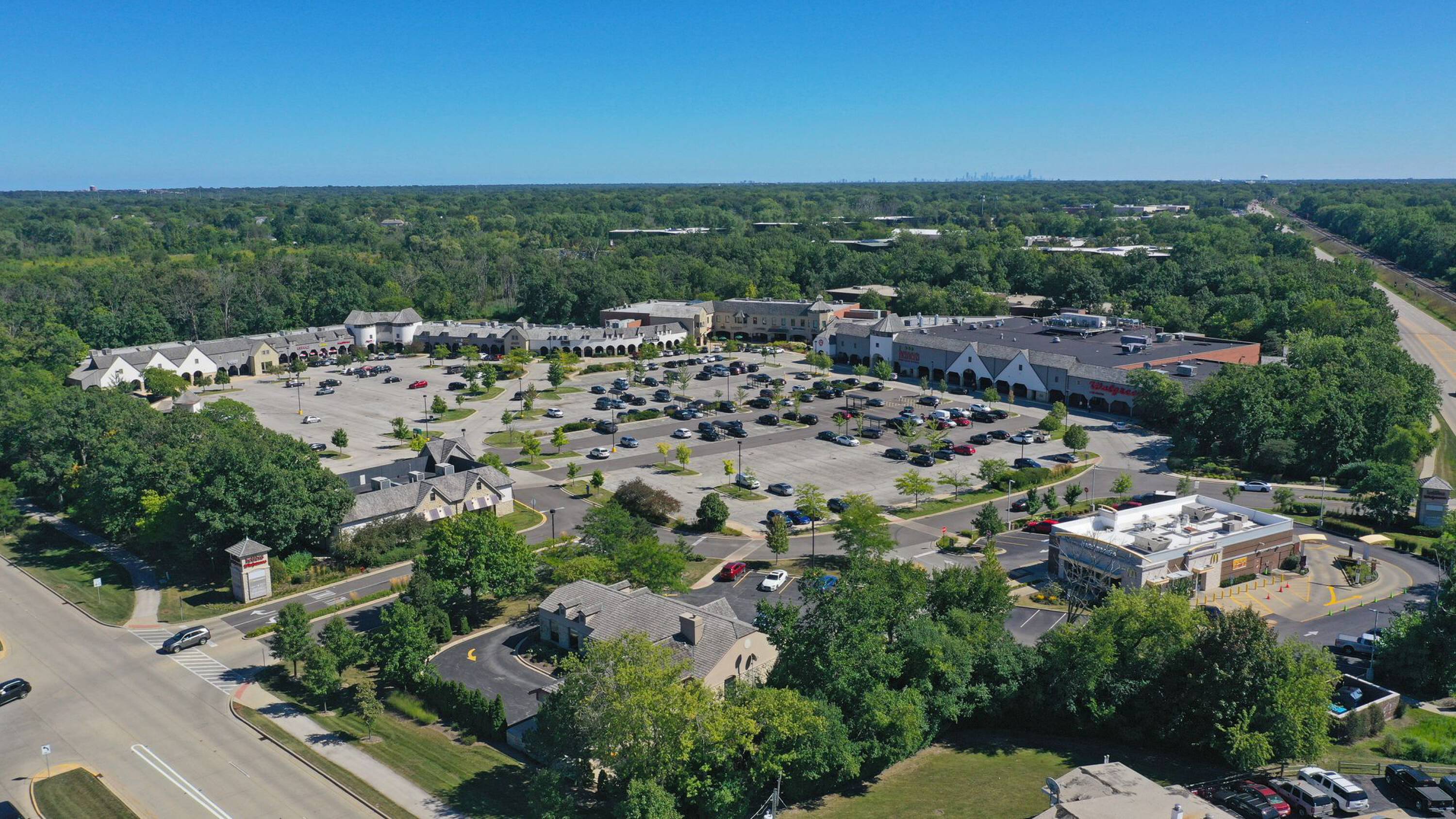 25012585 Waukegan Rd, Bannockburn, IL 60015