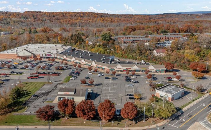Pictures of Retail, Restaurant, Office property located at 374 Windsor Hwy, New Windsor, NY 12553 for lease - image #1