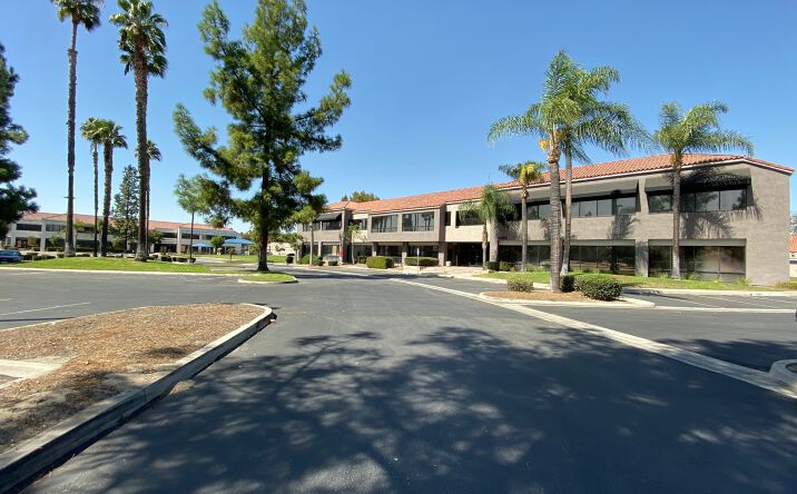 Pictures of Office property located at 1060 E Washington St, Colton, CA 92324 for lease - image #1
