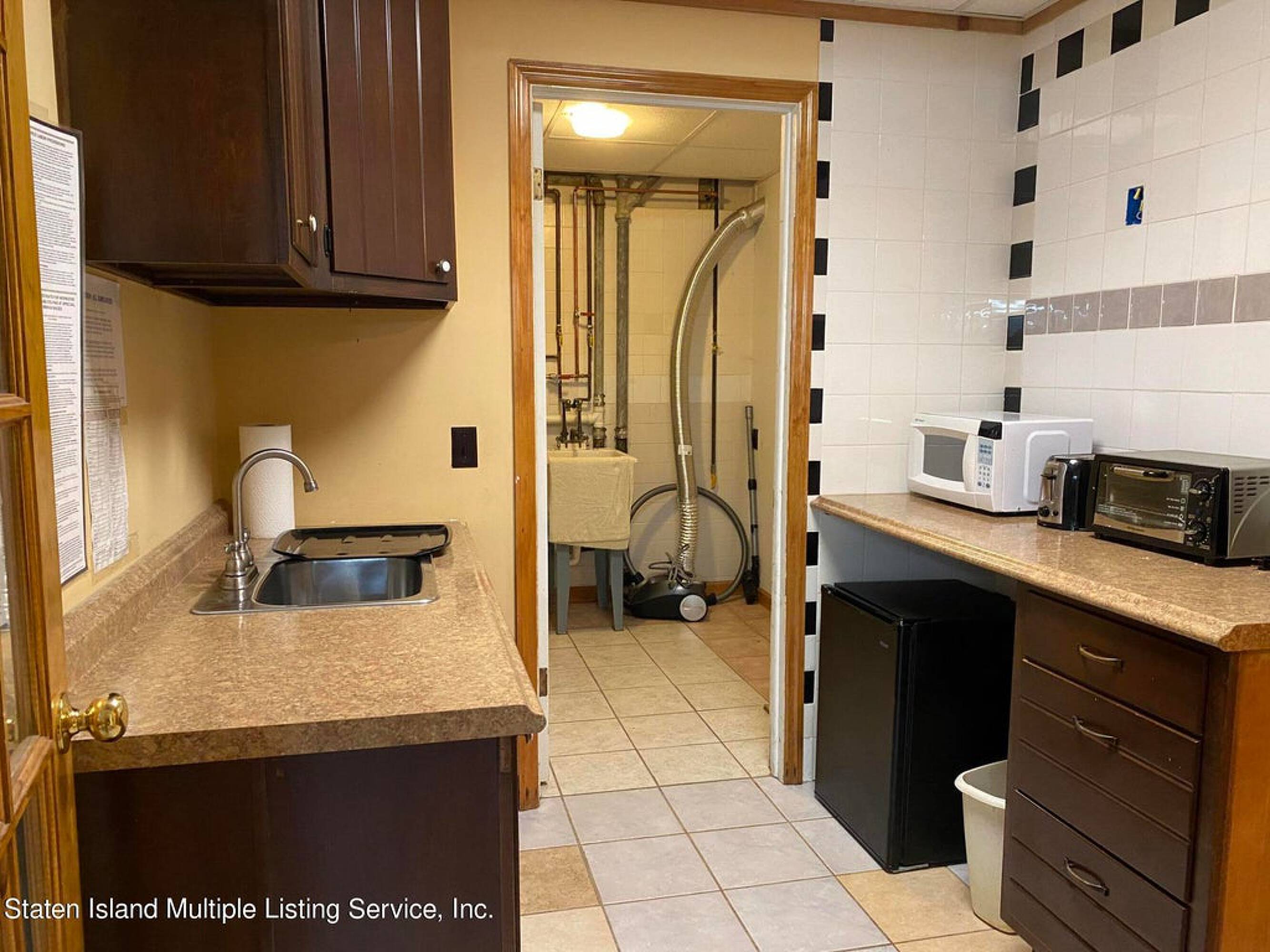 299 Guyon Ave, Staten Island, NY 10306