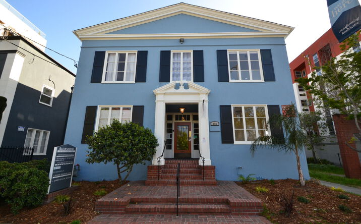 Pictures of Office property located at 431 30th St, Oakland, CA 94609 for lease - image #1