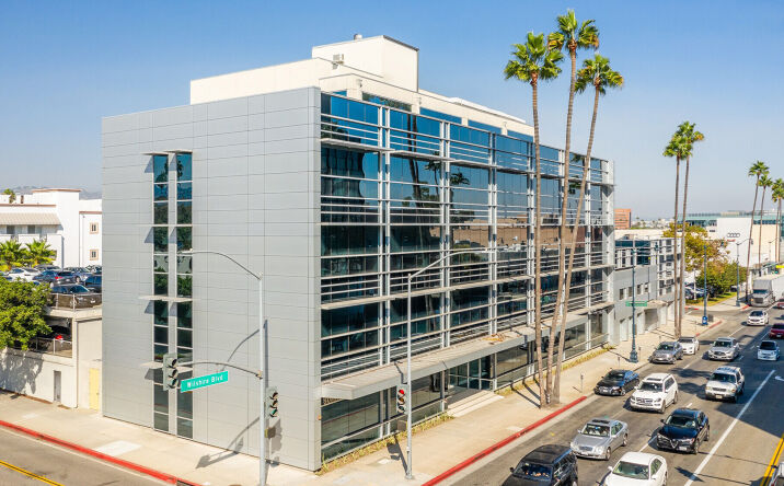 Pictures of Office property located at 8929 Wilshire Blvd, Beverly Hills, CA 90211 for sales - image #1