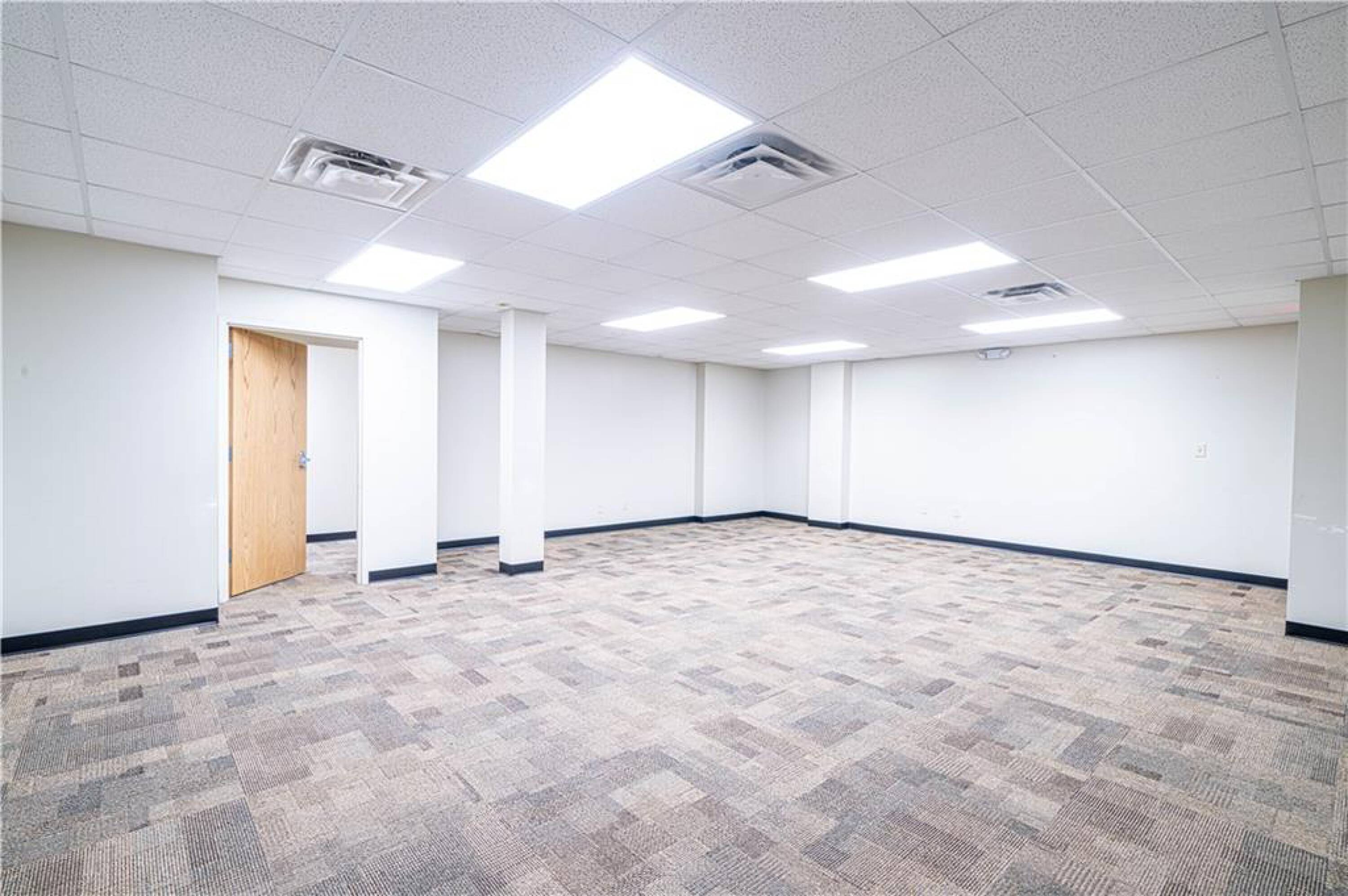 902 Edmond (2nd Floor) Street, St Joseph, MO 64501