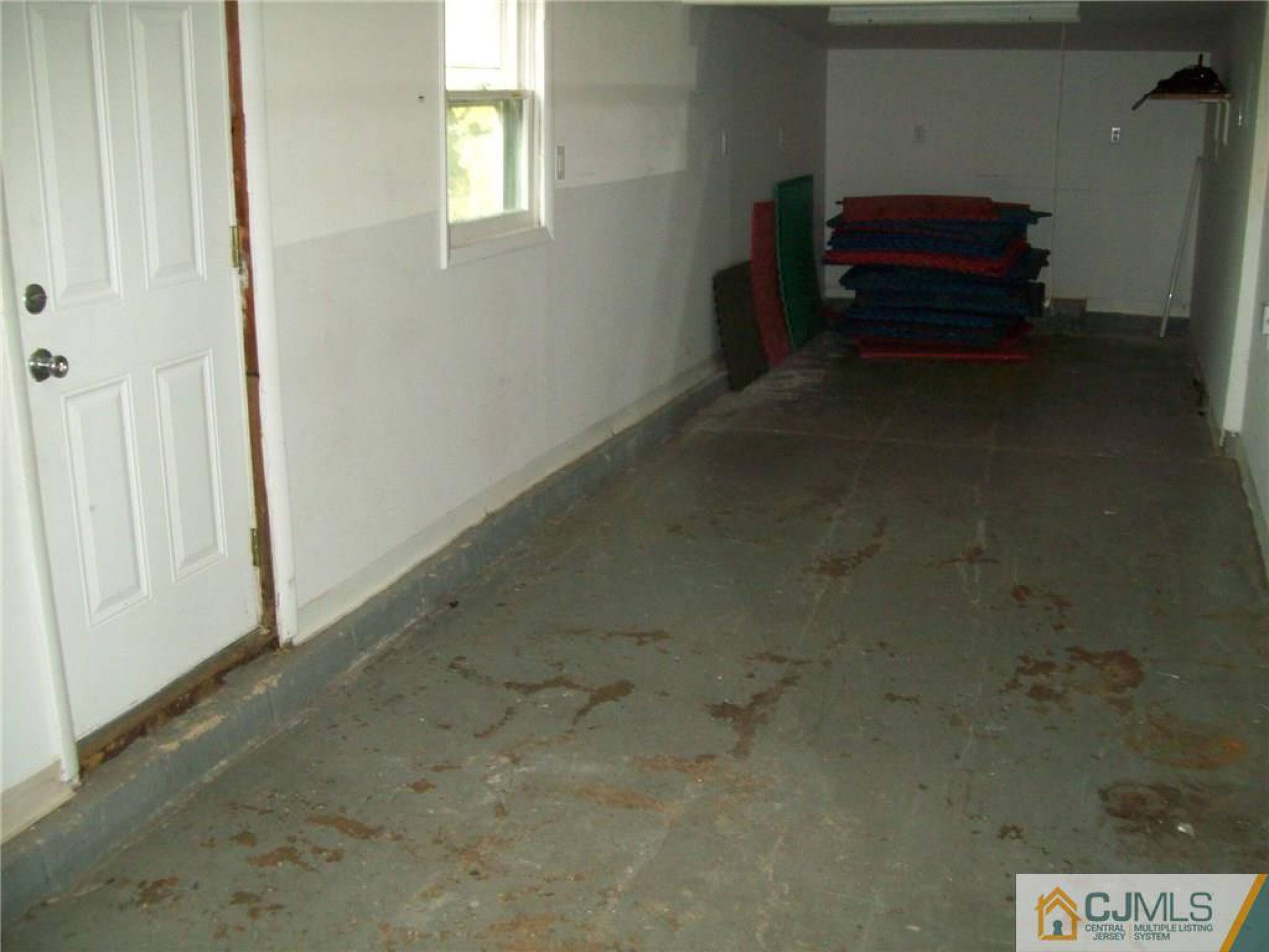 32 Old Matawan Road, Old Bridge, NJ 08857