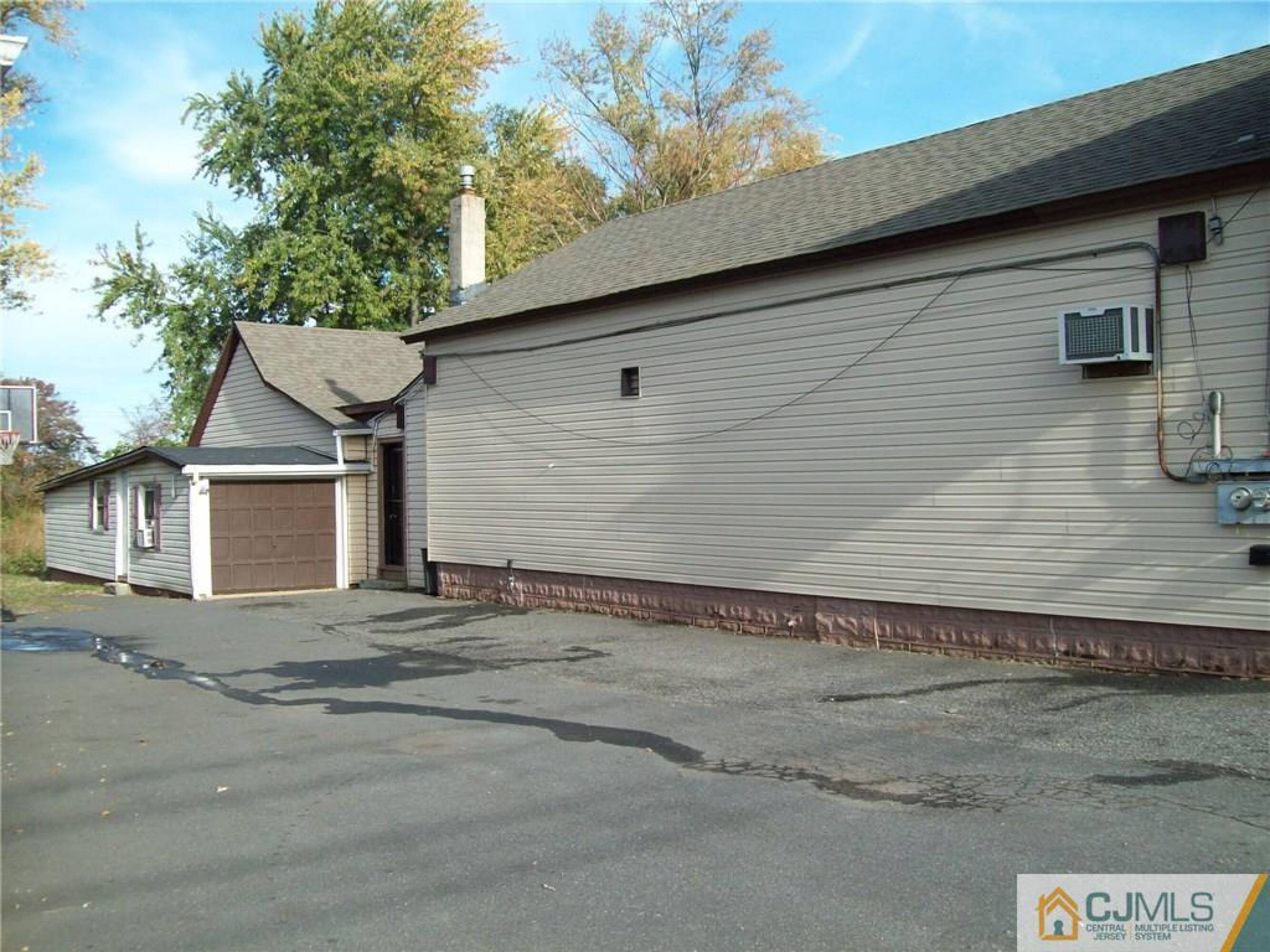 32 Old Matawan Road, Old Bridge, NJ 08857