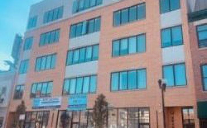 Pictures of Retail property located at 4010 N Lincoln Avenue, Chicago, IL 60618 for lease - image #1