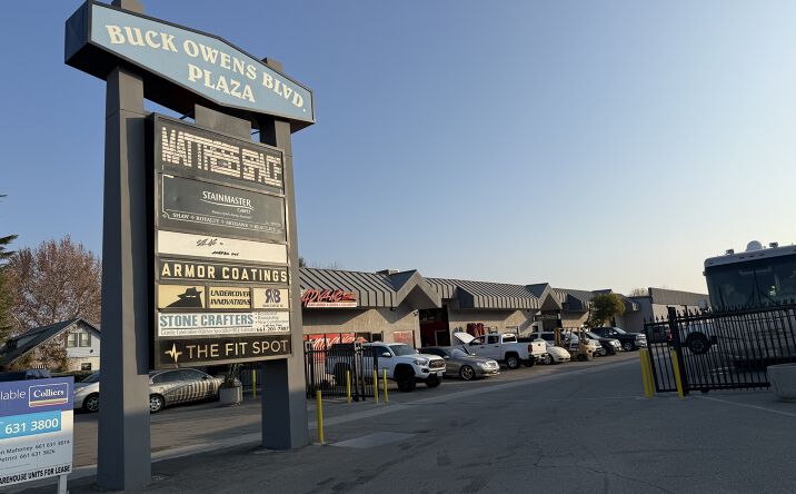 Pictures of Retail, Industrial property located at 3624 Buck Owens Blvd, Bakersfield, CA 93308 for lease - image #1