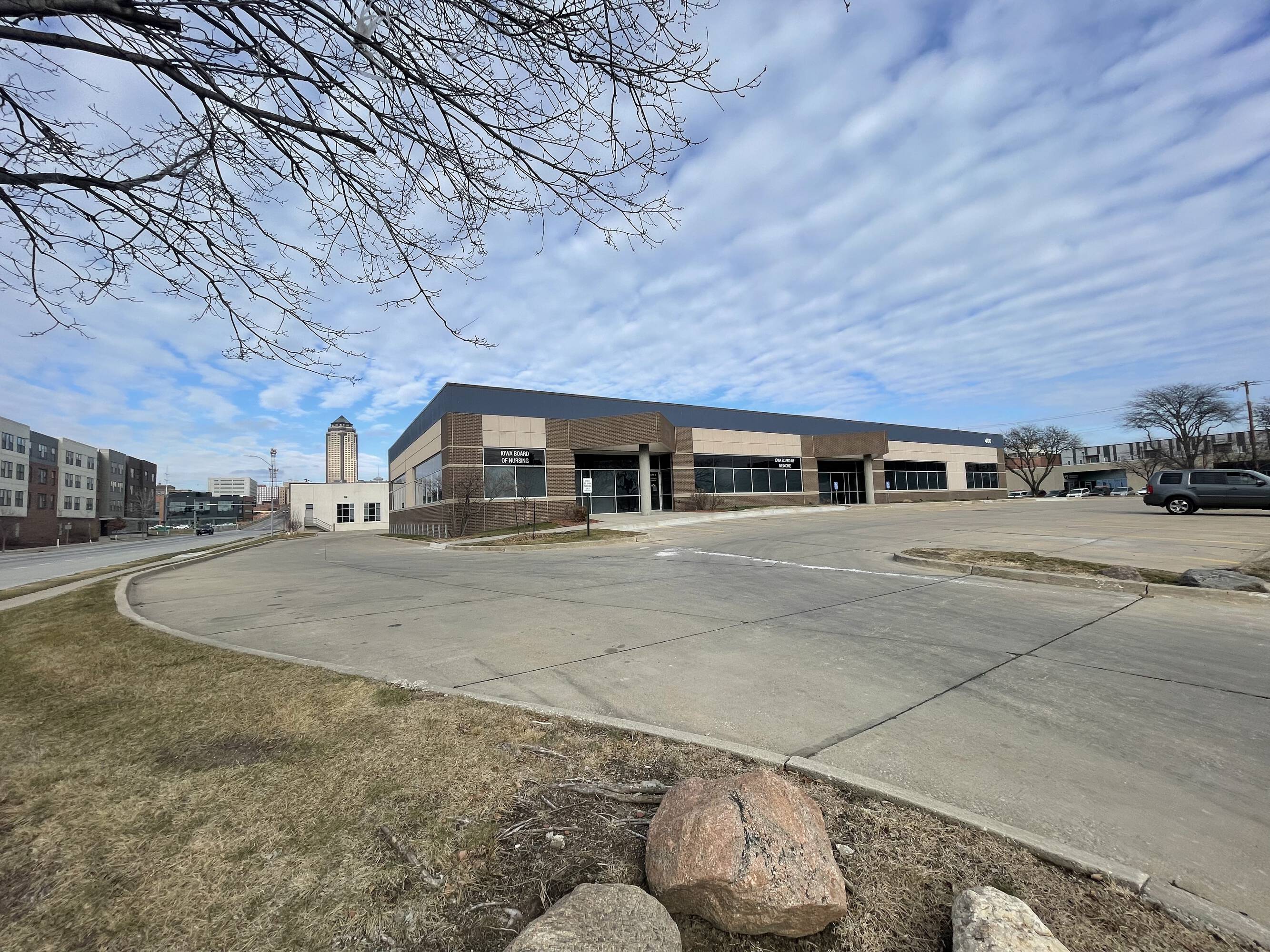 400 SW 8th St, Des Moines, IA 50309 | Crexi.com