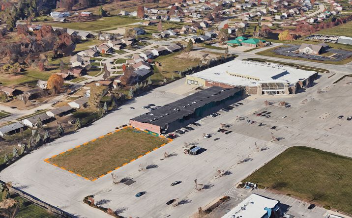 Pictures of Land property located at 7221 Maplecrest Rd, Fort Wayne, IN 46835 for lease - image #1