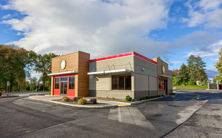 Pictures of Restaurant property located at 13014 Pennsylvania Ave, Hagerstown, MD 21742 for lease - image #1